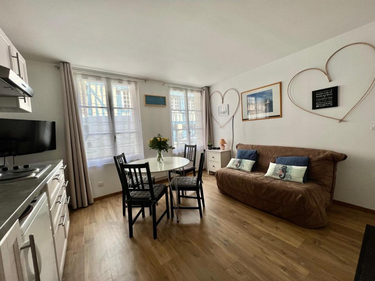 Le Pastel Apartment องเฟลอร์ ภายนอก รูปภาพ